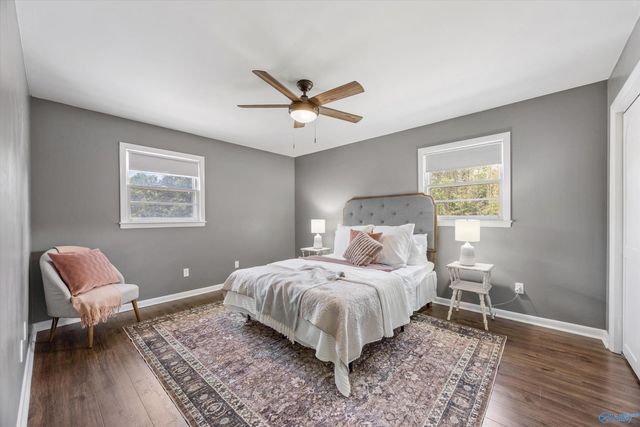 2013 Cloys Avenue NE, Huntsville, AL 35811