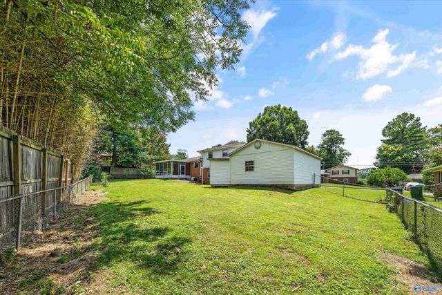 2013 Cloys Avenue NE, Huntsville, AL 35811