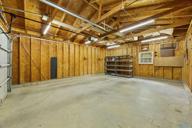 2013 Cloys Avenue NE, Huntsville, AL 35811