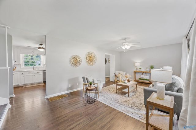 2013 Cloys Avenue NE, Huntsville, AL 35811