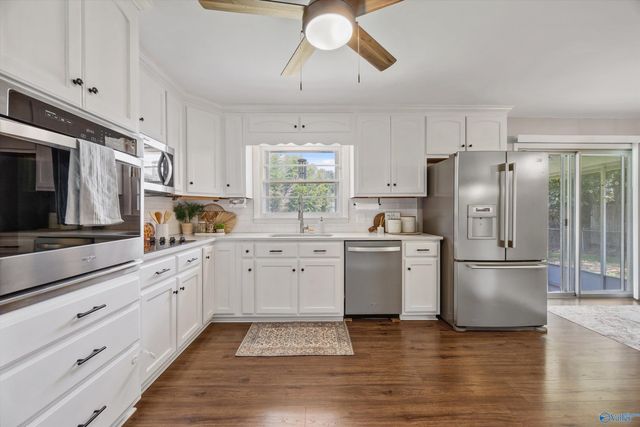 2013 Cloys Avenue NE, Huntsville, AL 35811