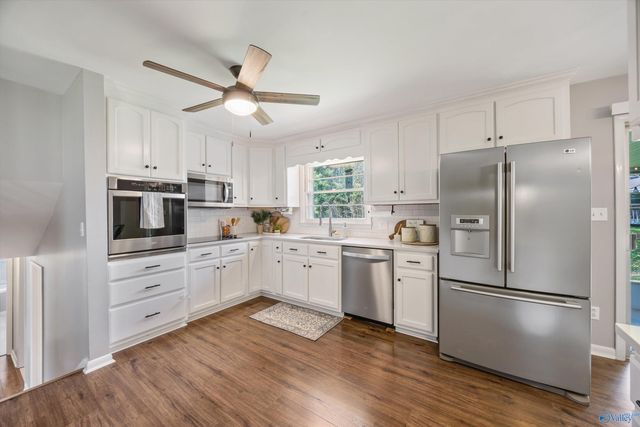 2013 Cloys Avenue NE, Huntsville, AL 35811