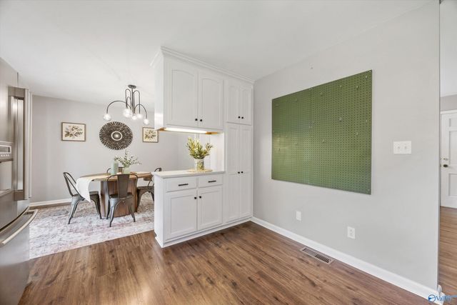 2013 Cloys Avenue NE, Huntsville, AL 35811