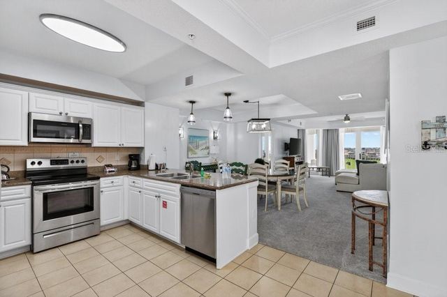 200 OCEAN CREST DRIVE 517, Palm Coast, FL 32137