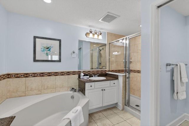 200 OCEAN CREST DRIVE 517, Palm Coast, FL 32137