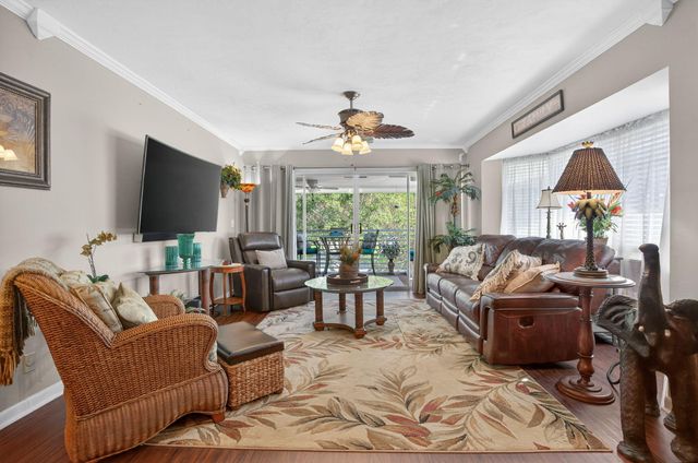 6 Garden Street 201p, Tequesta, FL 33469