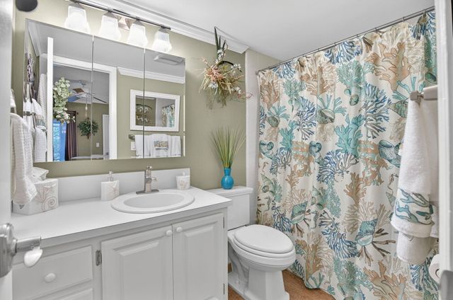 6 Garden Street 201p, Tequesta, FL 33469