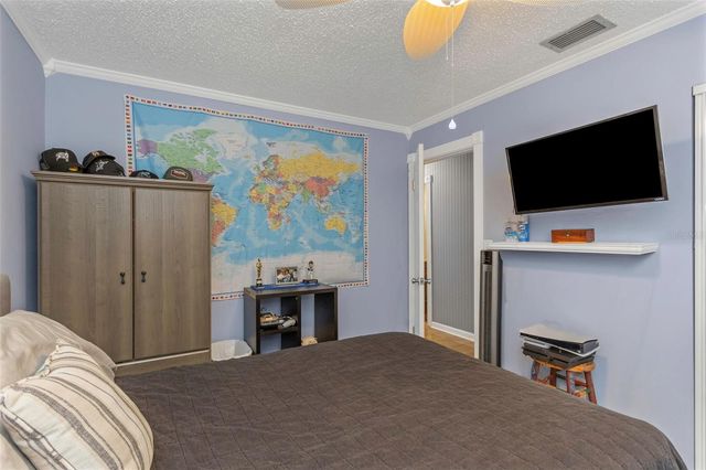 3094 HILLSDALE AVENUE, Largo, FL 33774