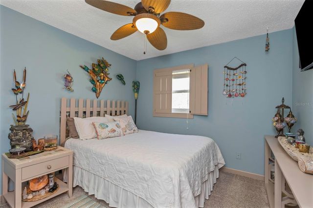 3094 HILLSDALE AVENUE, Largo, FL 33774