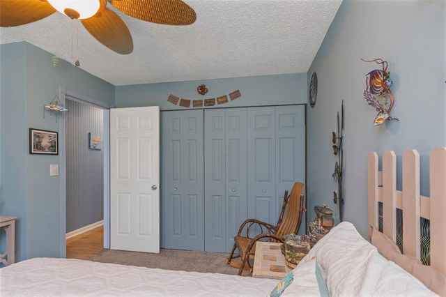 3094 HILLSDALE AVENUE, Largo, FL 33774