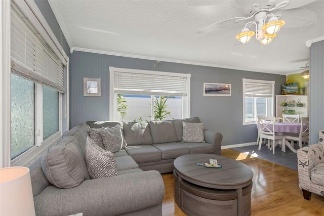 3094 HILLSDALE AVENUE, Largo, FL 33774