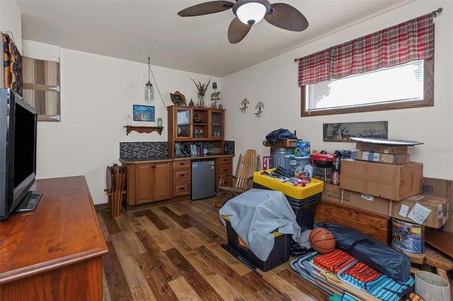 3094 HILLSDALE AVENUE, Largo, FL 33774