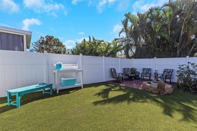 3094 HILLSDALE AVENUE, Largo, FL 33774