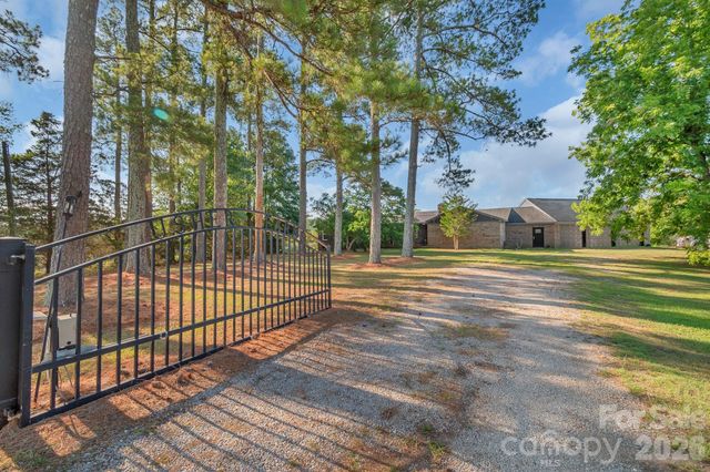 2248 Willie Usher Road, Lancaster, SC 29720