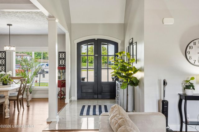 2696 Armstrong Ln, Mt Washington, KY 40047