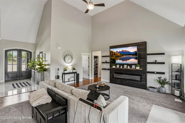 2696 Armstrong Ln, Mt Washington, KY 40047