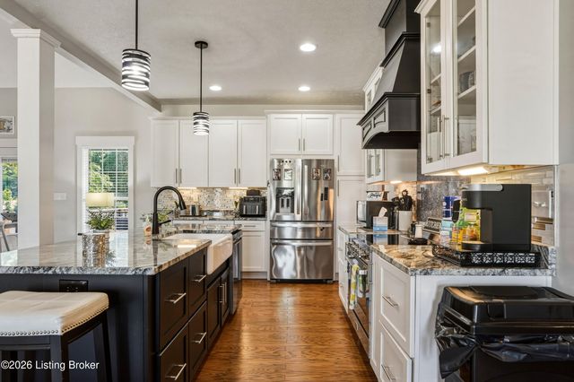 2696 Armstrong Ln, Mt Washington, KY 40047