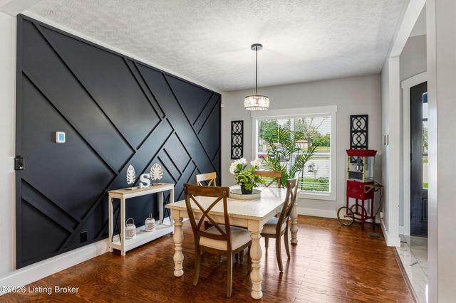 2696 Armstrong Ln, Mt Washington, KY 40047