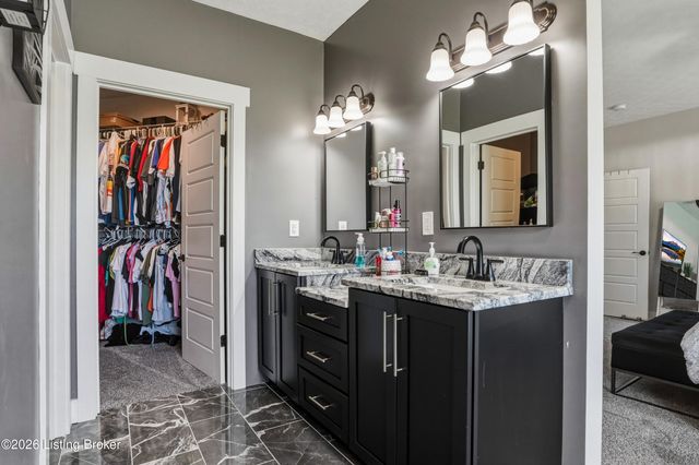 2696 Armstrong Ln, Mt Washington, KY 40047