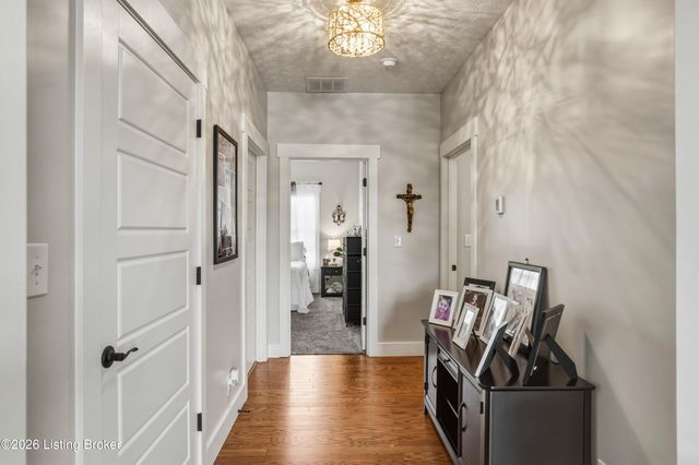 2696 Armstrong Ln, Mt Washington, KY 40047