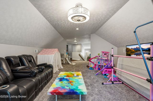 2696 Armstrong Ln, Mt Washington, KY 40047