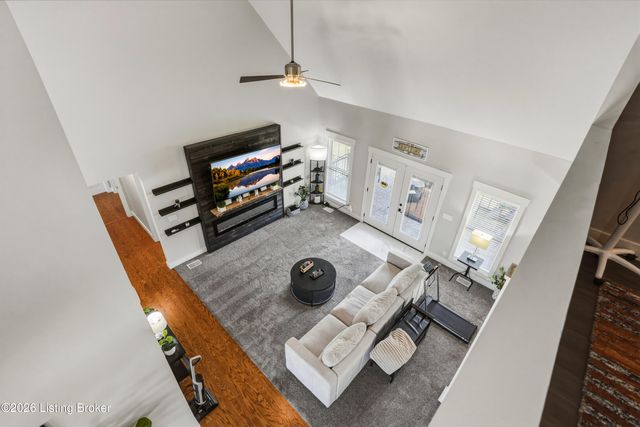 2696 Armstrong Ln, Mt Washington, KY 40047