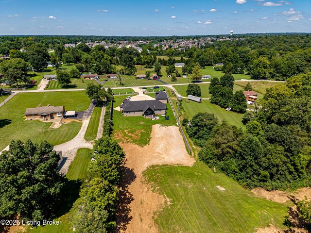 2696 Armstrong Ln, Mt Washington, KY 40047