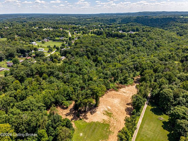 2696 Armstrong Ln, Mt Washington, KY 40047