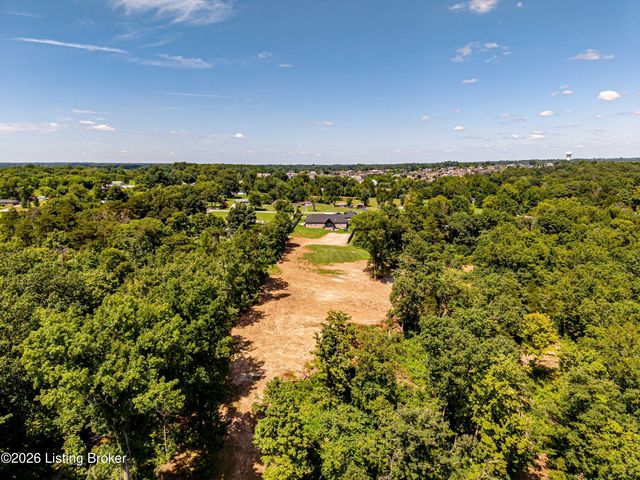 2696 Armstrong Ln, Mt Washington, KY 40047