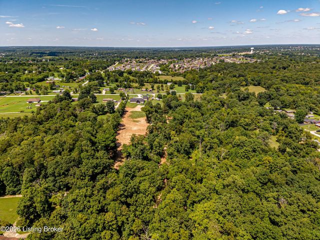 2696 Armstrong Ln, Mt Washington, KY 40047