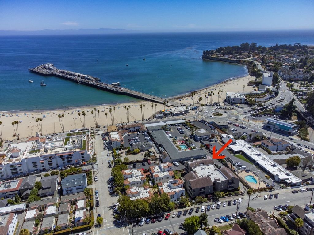 515 2nd Street 2A, Santa Cruz, CA 95060