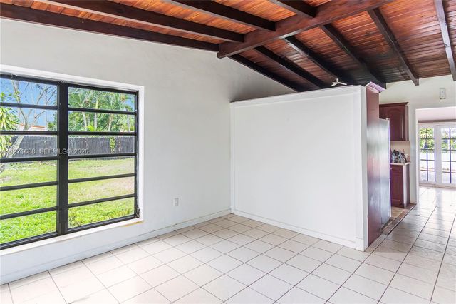 8461 SW 38th St, Miami, FL 33155