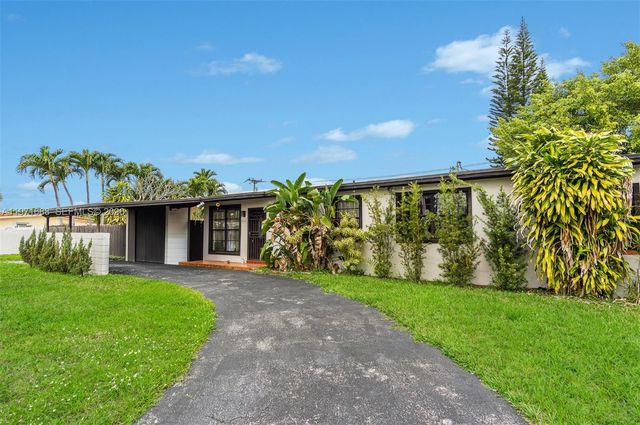 8461 SW 38th St, Miami, FL 33155