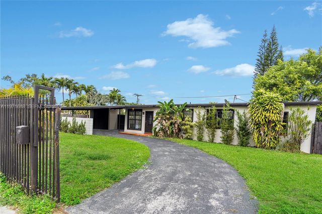 8461 SW 38th St, Miami, FL 33155