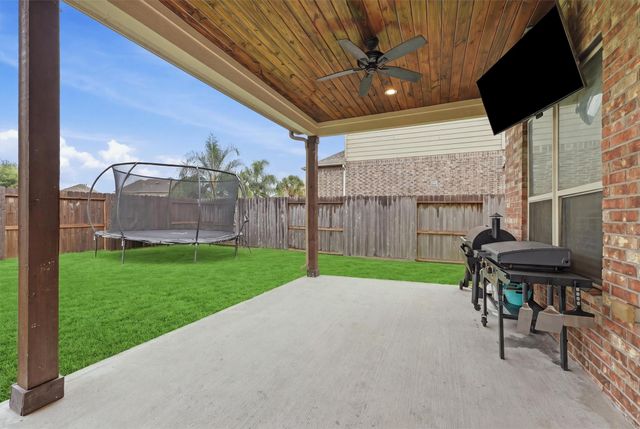1328 Elkins Hollow Lane, League City, TX 77573