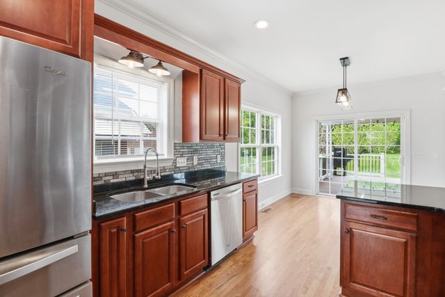 2305 Scout Dr, Rockvale, TN 37153