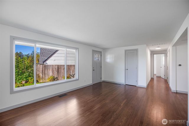 4602 SW Cloverdale Street, Seattle, WA 98136