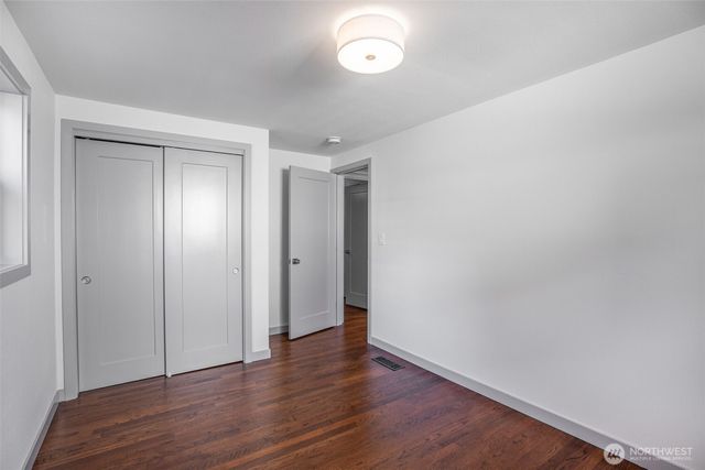 4602 SW Cloverdale Street, Seattle, WA 98136