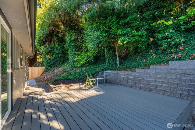 4602 SW Cloverdale Street, Seattle, WA 98136