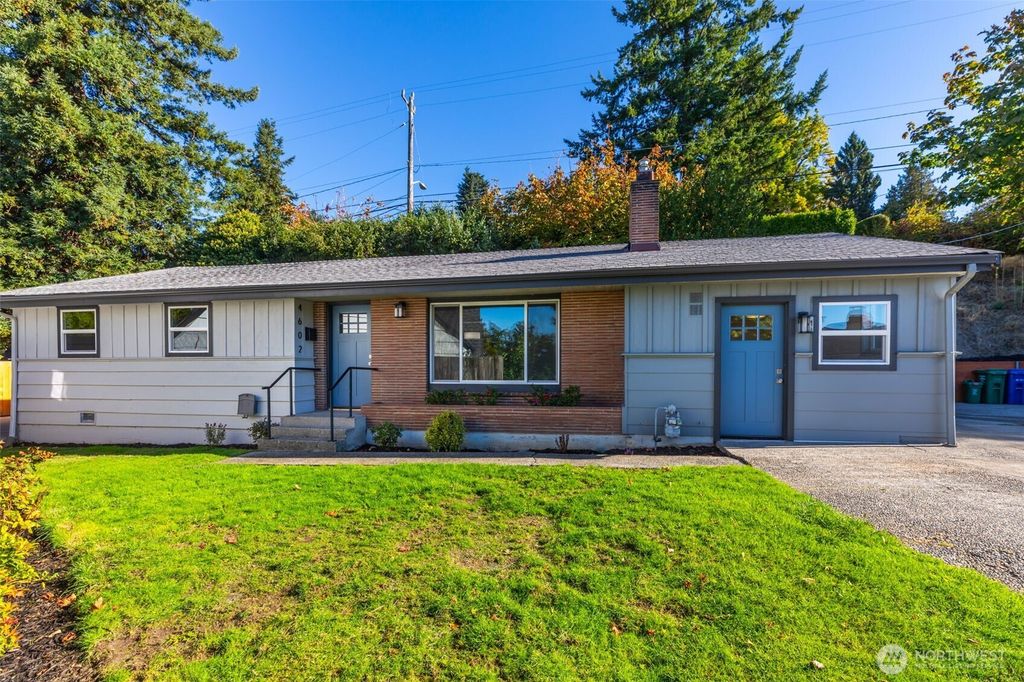 4602 SW Cloverdale Street, Seattle, WA 98136