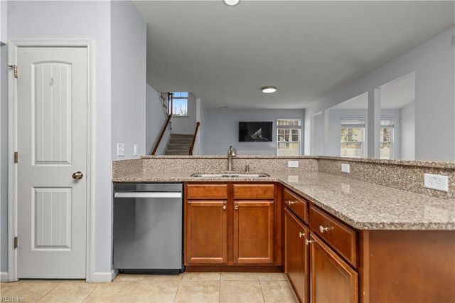 4704 Wood Stork DR, Chesapeake, VA 23321