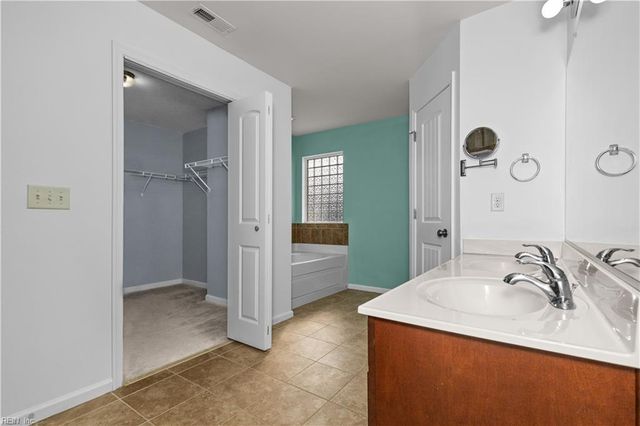 4704 Wood Stork DR, Chesapeake, VA 23321