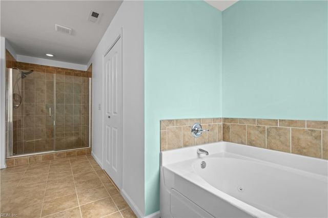 4704 Wood Stork DR, Chesapeake, VA 23321