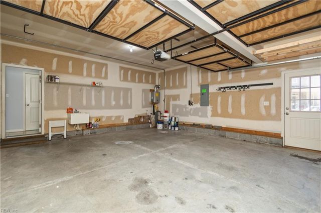 4704 Wood Stork DR, Chesapeake, VA 23321