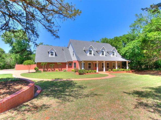 1851 Silver Oaks Drive, Edmond, OK 73025