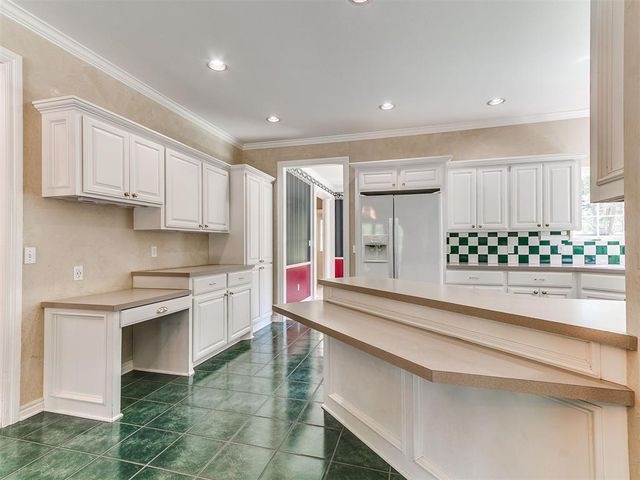 1851 Silver Oaks Drive, Edmond, OK 73025