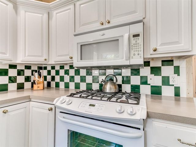 1851 Silver Oaks Drive, Edmond, OK 73025