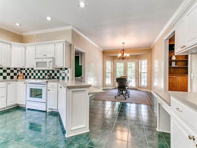 1851 Silver Oaks Drive, Edmond, OK 73025