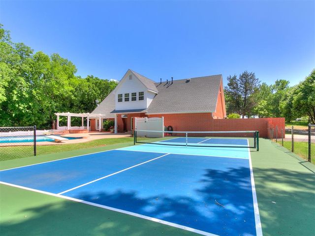 1851 Silver Oaks Drive, Edmond, OK 73025
