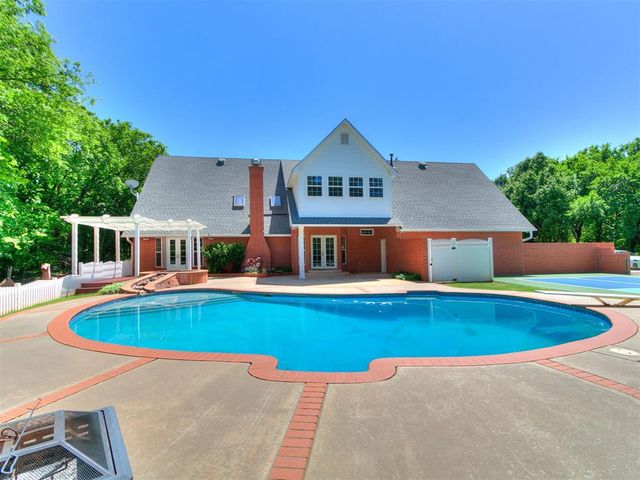 1851 Silver Oaks Drive, Edmond, OK 73025